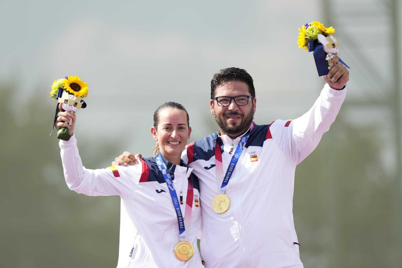 Fátima Gálvez y Alberto Fernández con el oro