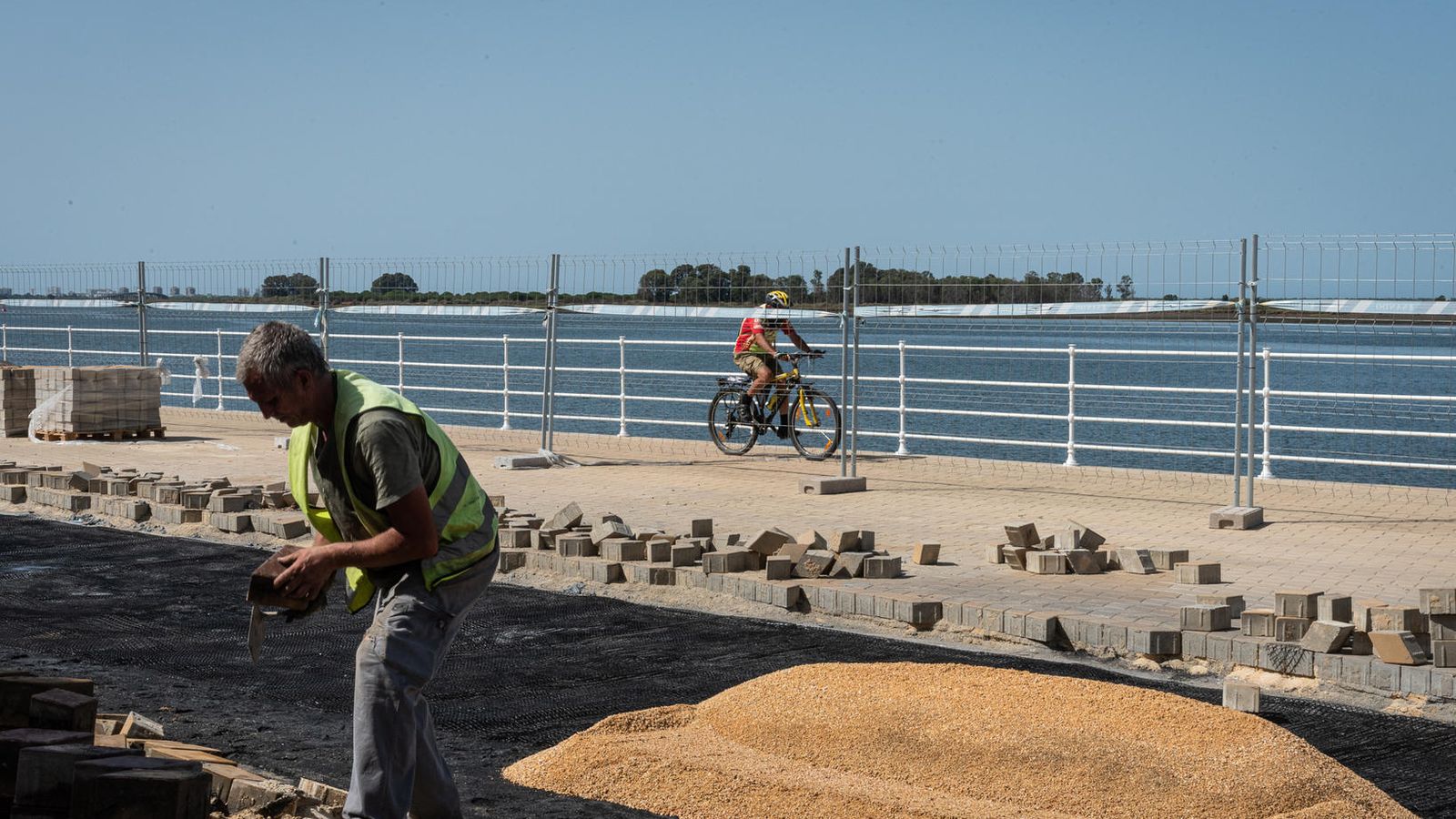 Trabajos de impermeabilización de toda su superficie.