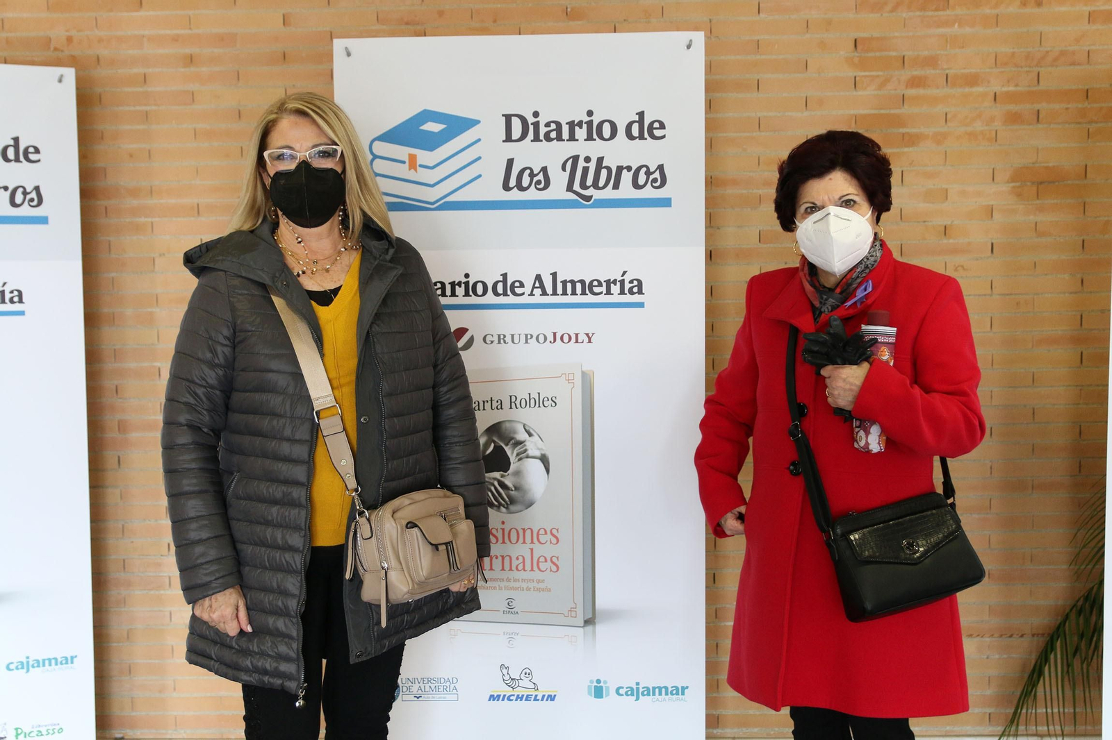 Fotogalería Diario de los Libros, con Marta Robles y su obra 'Pasiones carnales'