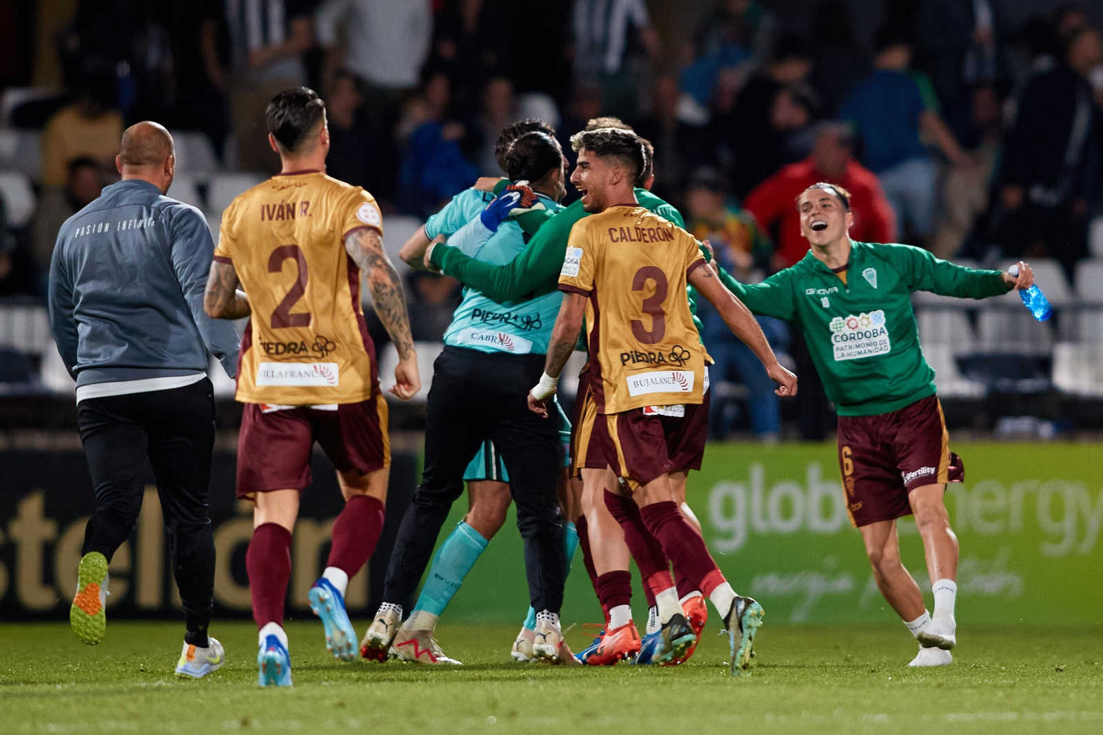 Las mejores fotos del ambiente en Castalia para el Castellón - Córdoba CF