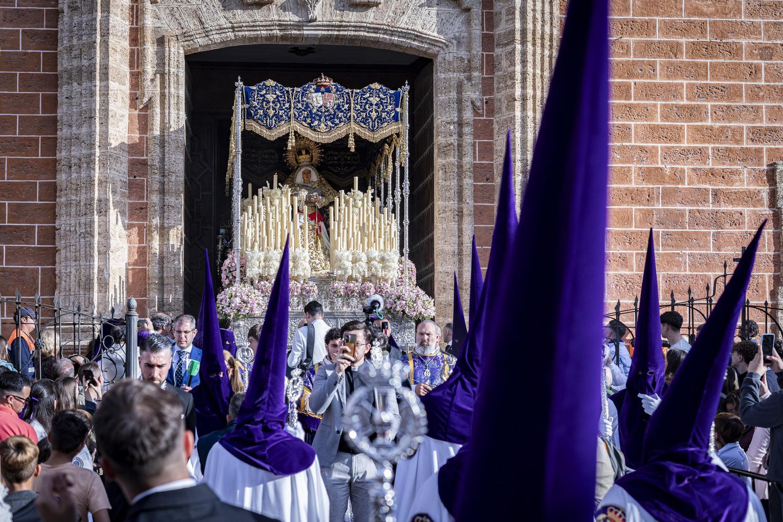 Las imágenes de la hermanad de Columna en la Semana Santa de 2025