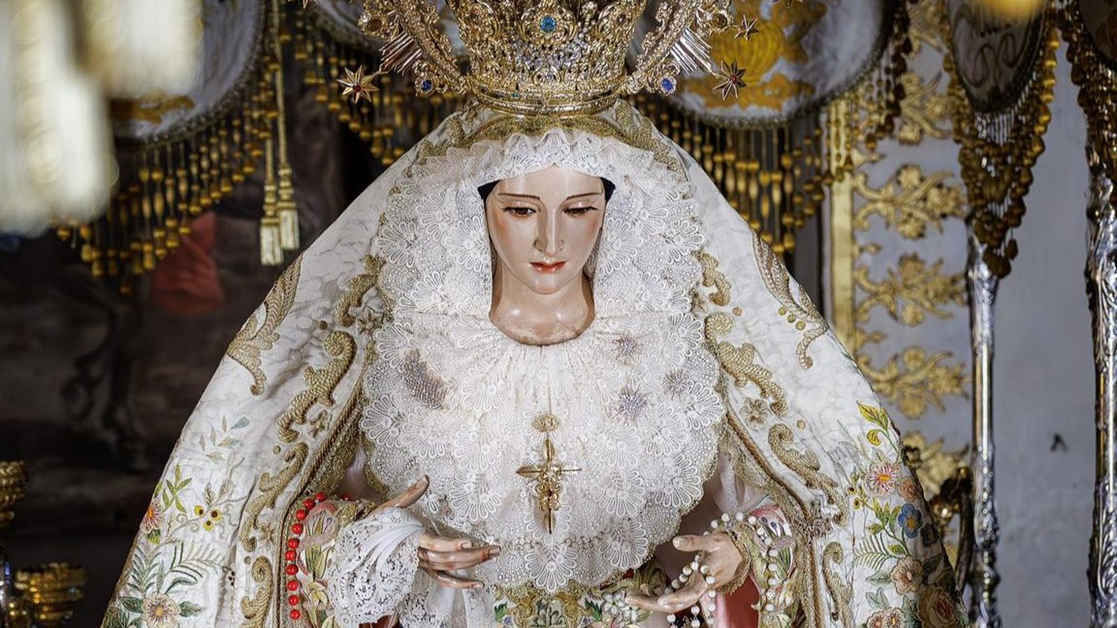 Fotogalería ‘Granada bajo palio’ 2025: María Santísima de la Victoria
