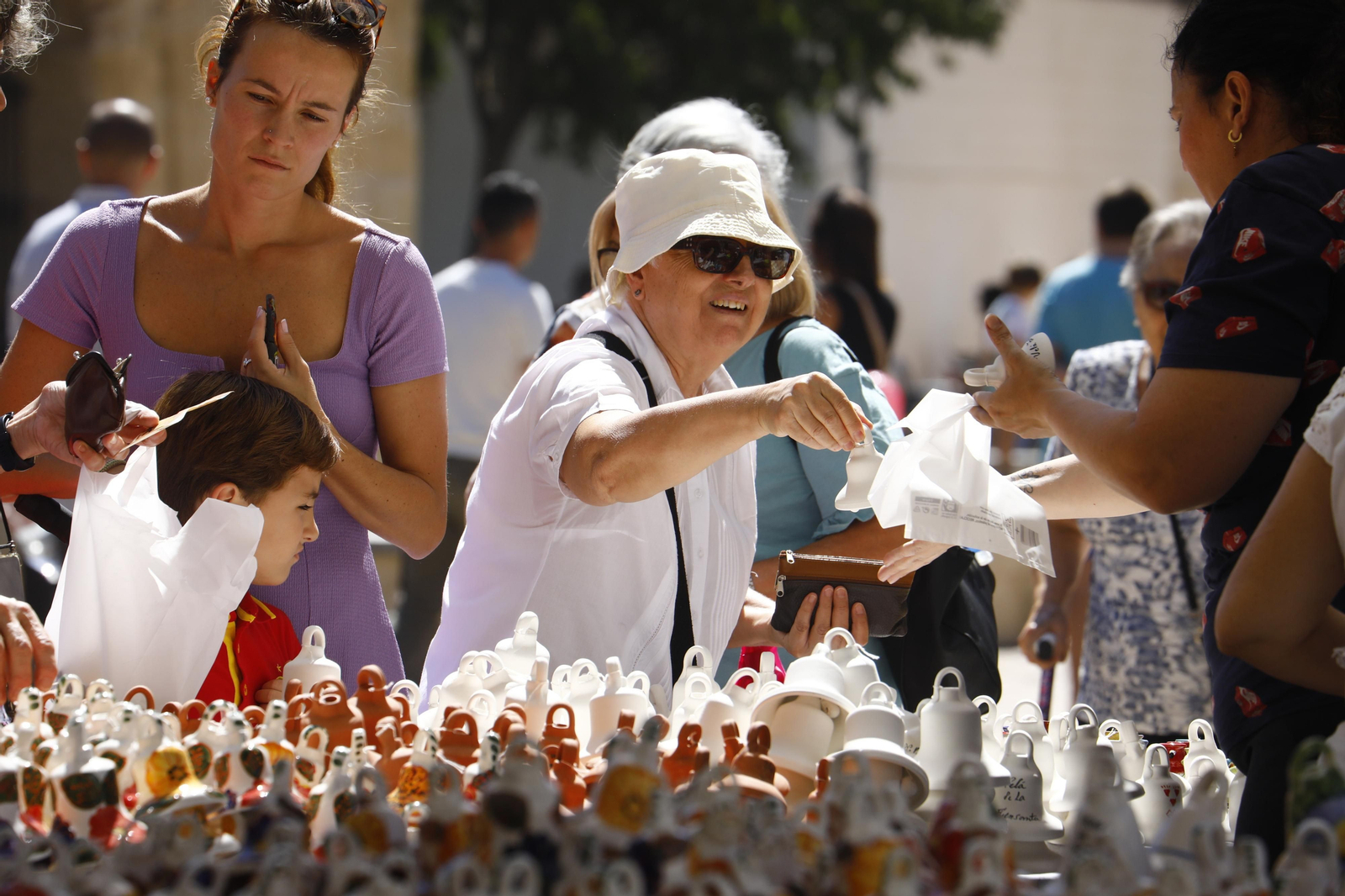 Las mejores imágenes de la Velá de la Fuensanta: campanitas, sardinas y agua milagrosa