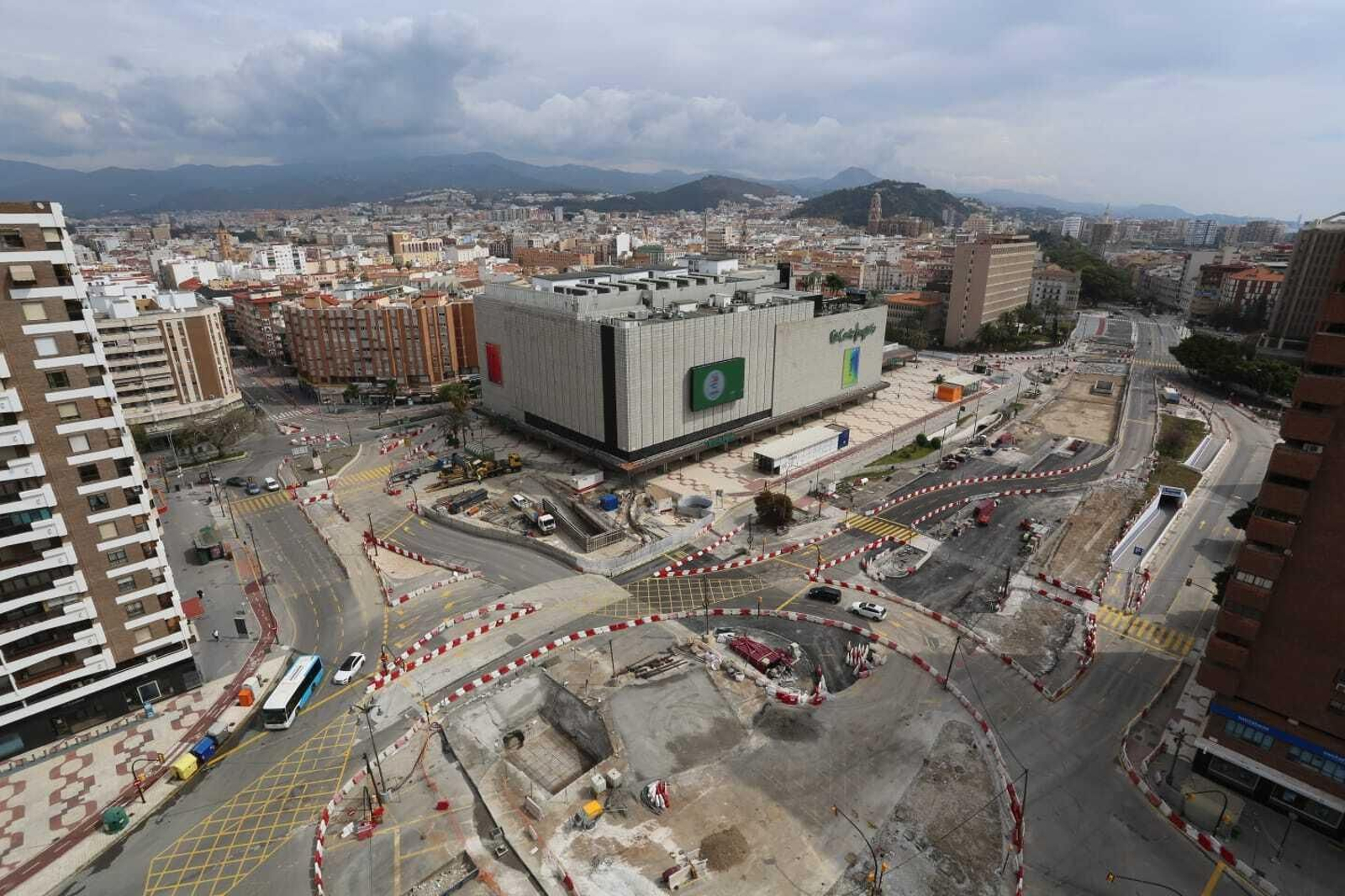 Las obras del Metro en el entorno de El Corte Inglés, detenidas este lunes.