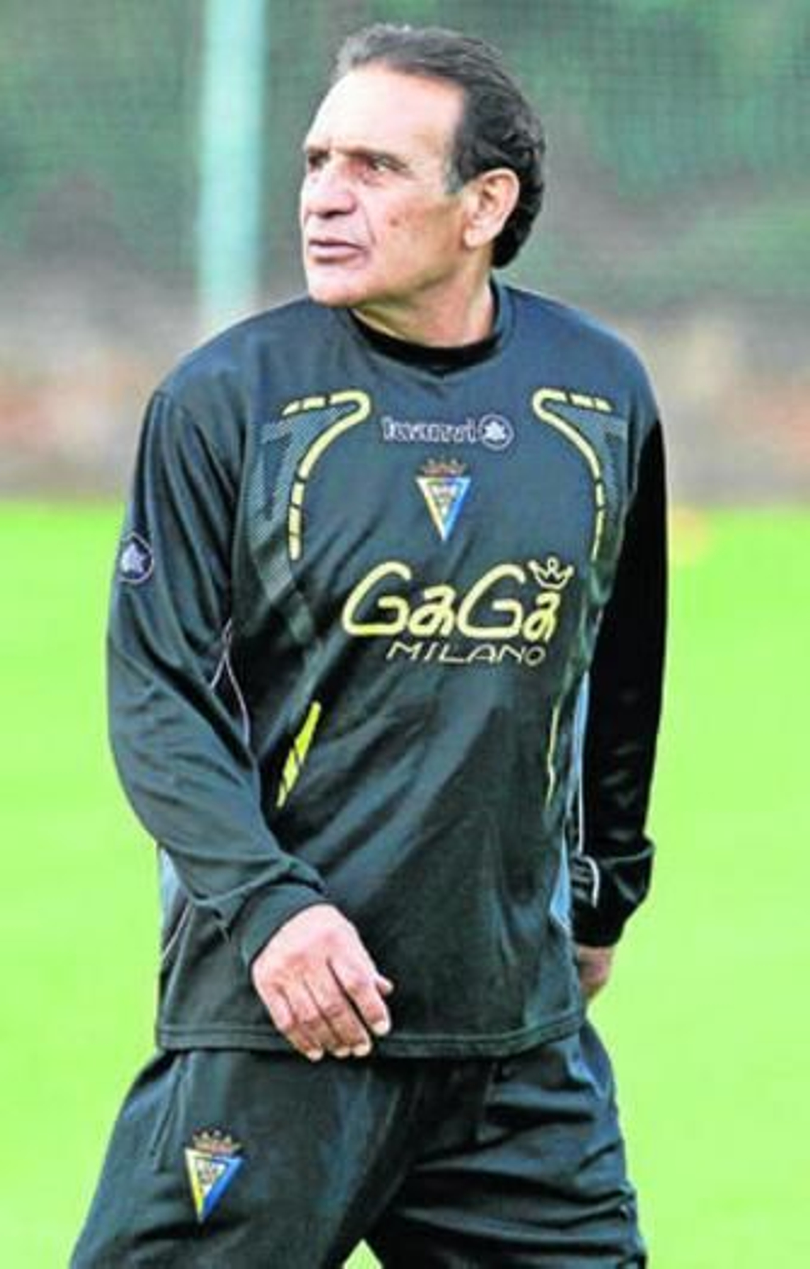 Ramón Blanco, enfundado esta semana con la ropa de entrenamiento del Cádiz en una sesión.