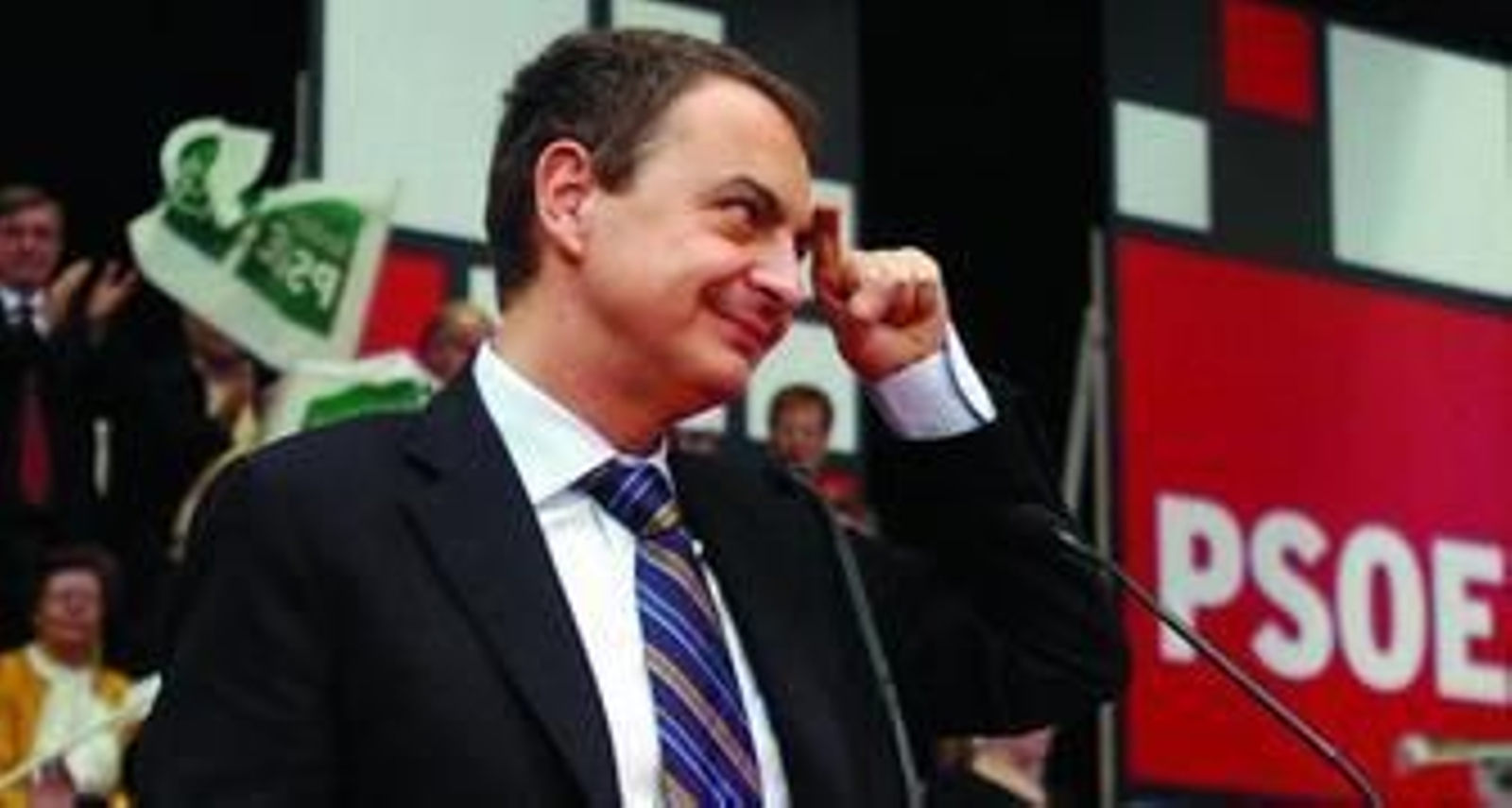 1. José Luis Rodríguez Zapatero, ayer, en un acto en Córdoba, antes de viajar a Barcelona para un gran mitin del PSOE. El candidato del PSOE participa hoy en Málaga en un acto sectorial con mujeres. 2. Manuel Pizarro, fichaje estrella del PP, participó ayer en una conferencia-coloquio en Pamplona y hoy mantendrá un almuerzo-mitin con empresarios de Málaga. 1. José Luis Rodríguez Zapatero, ayer, en un acto en Córdoba, antes de viajar a Barcelona para un gran mitin del PSOE. El candidato del PSOE participa hoy en Málaga en un acto sectorial con mujeres. 2. Manuel Pizarro, fichaje estrella del PP, participó ayer en una conferencia-coloquio en Pamplona y hoy mantendrá un almuerzo-mitin con empresarios de Málaga.
