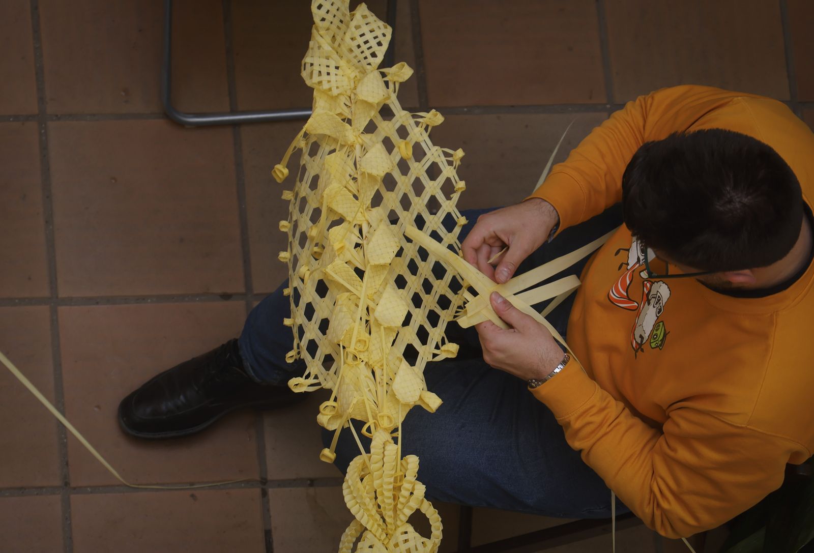 La elaboración de palmas rizadas en la Divina Pastora, todas las imágenes