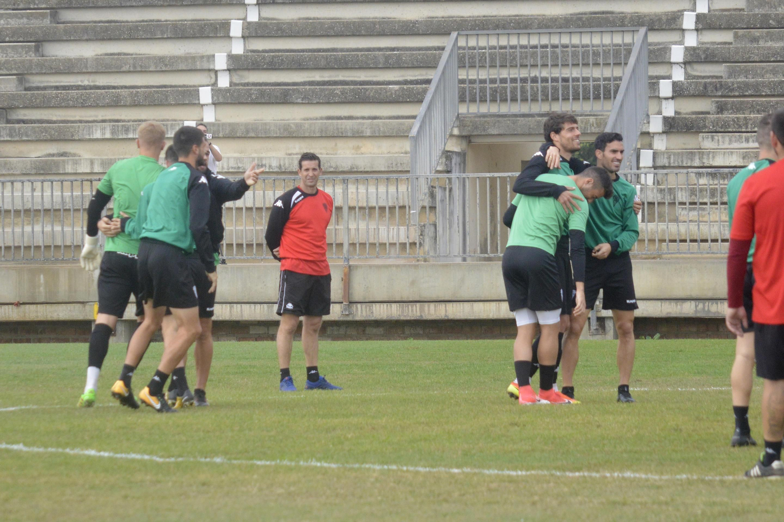 El Córdoba entrena en la ciudad deportiva.