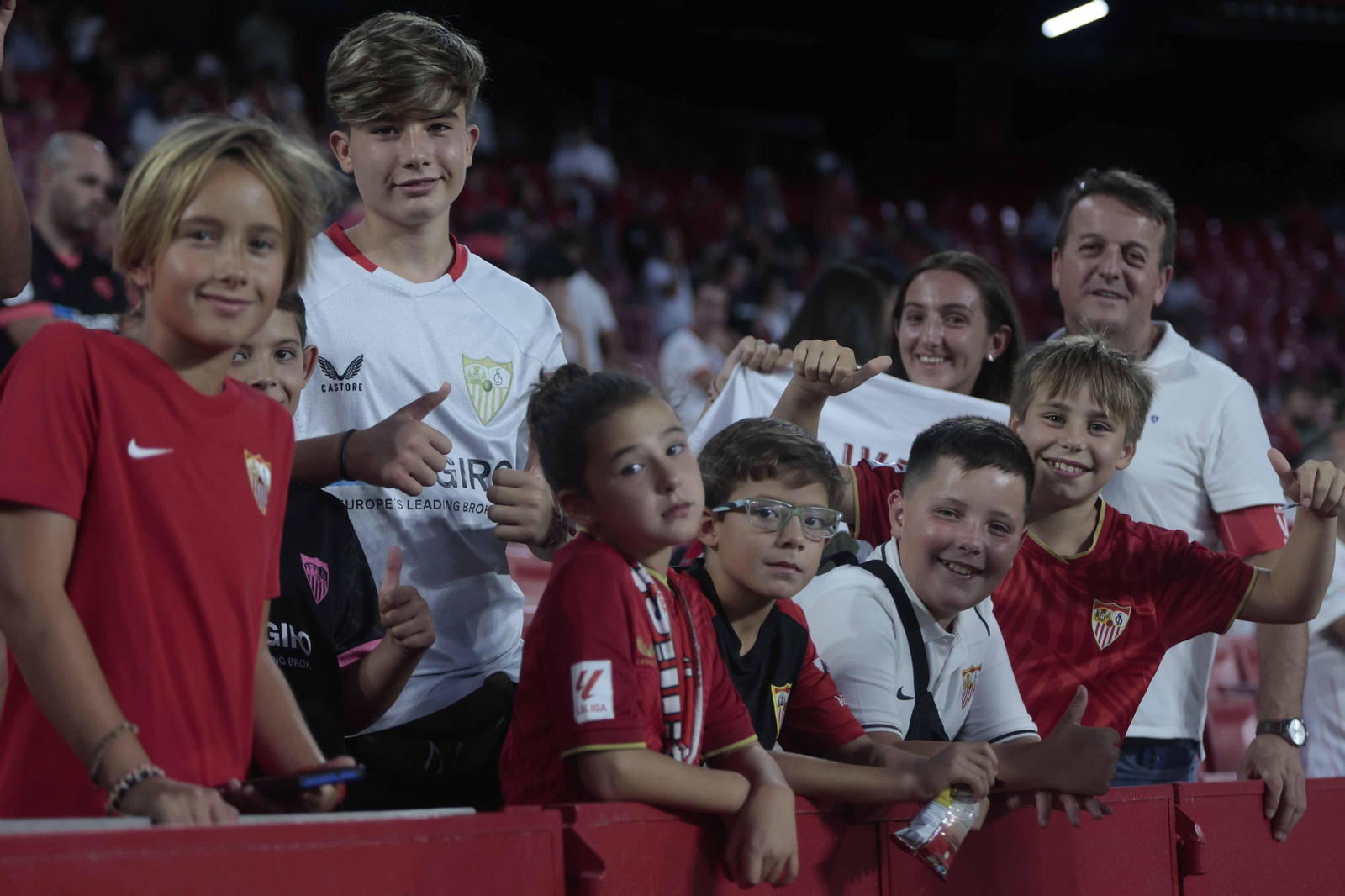 Búscate en las gradas del Sánchez  Pizjuán