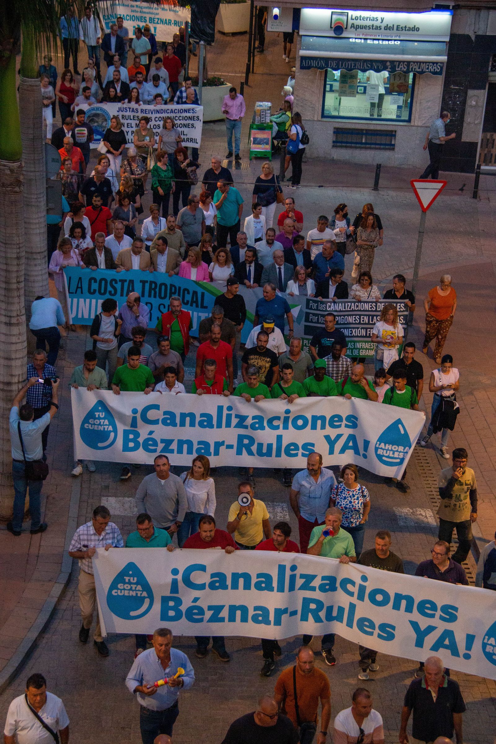 Manifestación por las infraestructuras de la Costa de Granada