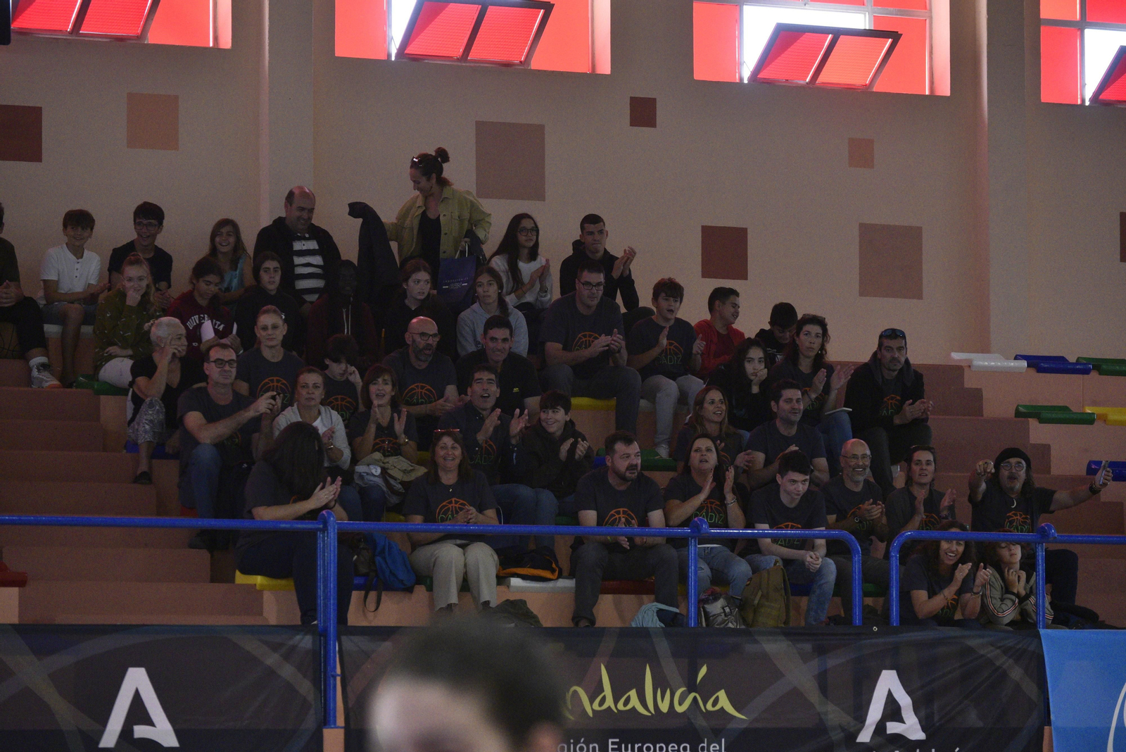 La primera jornada del Andaluz infantil femenino de baloncesto en La Línea