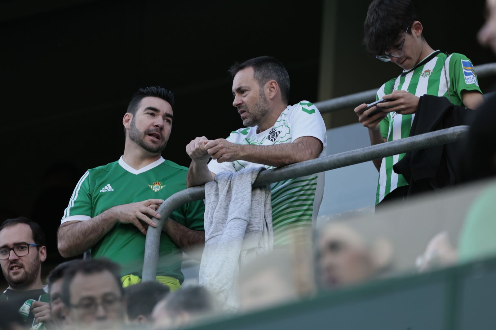 Buscáte en las gradas del Villamarín