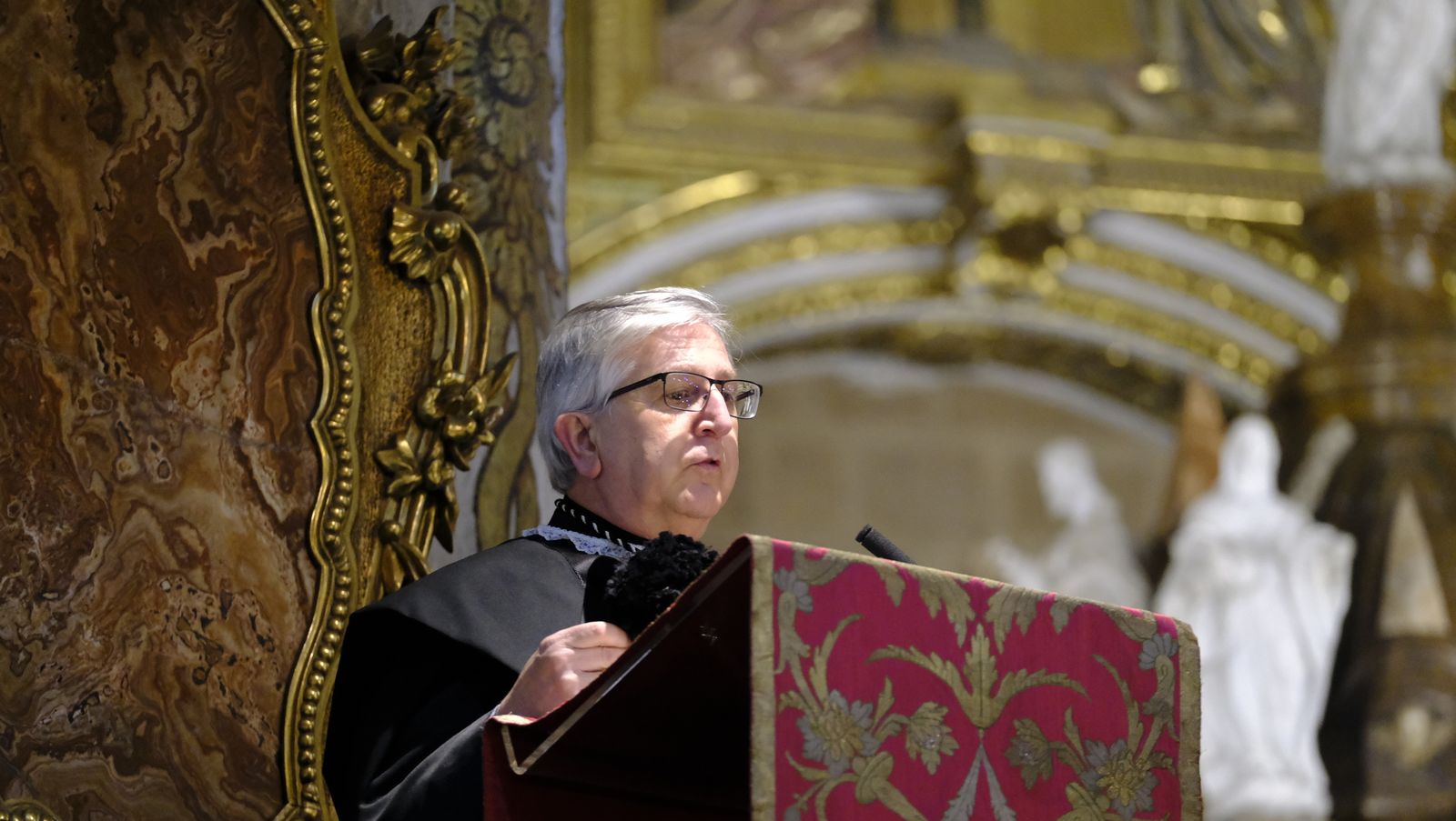 Las mejores imágenes del Santo Sepulcro, en Almería