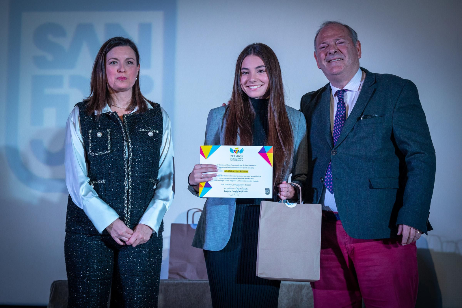 Imágenes de la entrega de premios académicos en San Fernando