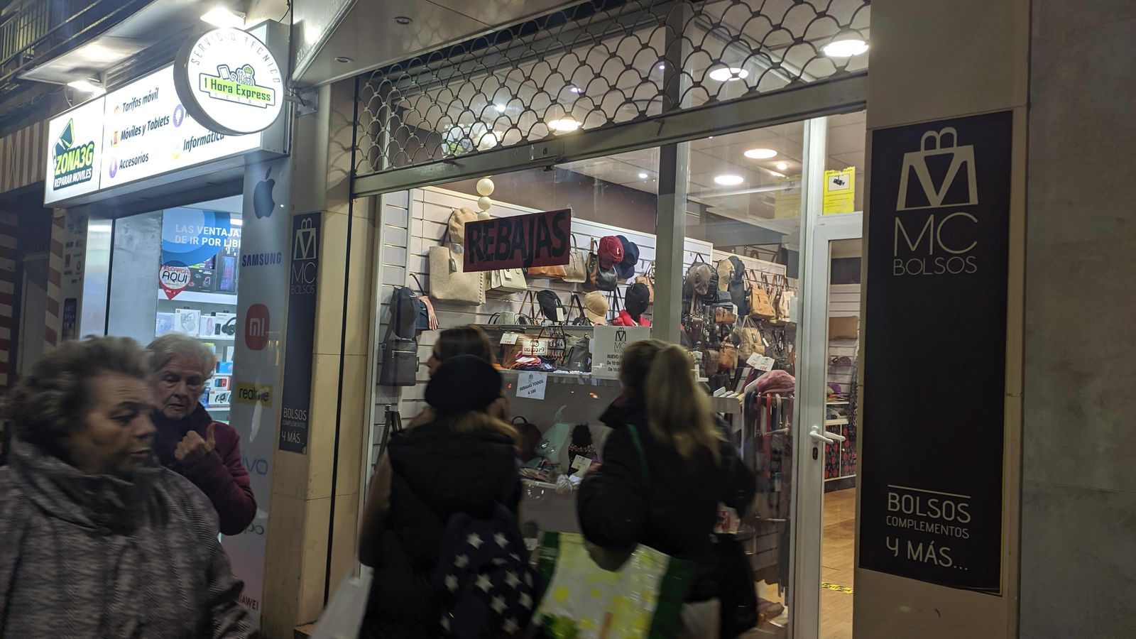 Pequeño comercio en el Gran Eje.