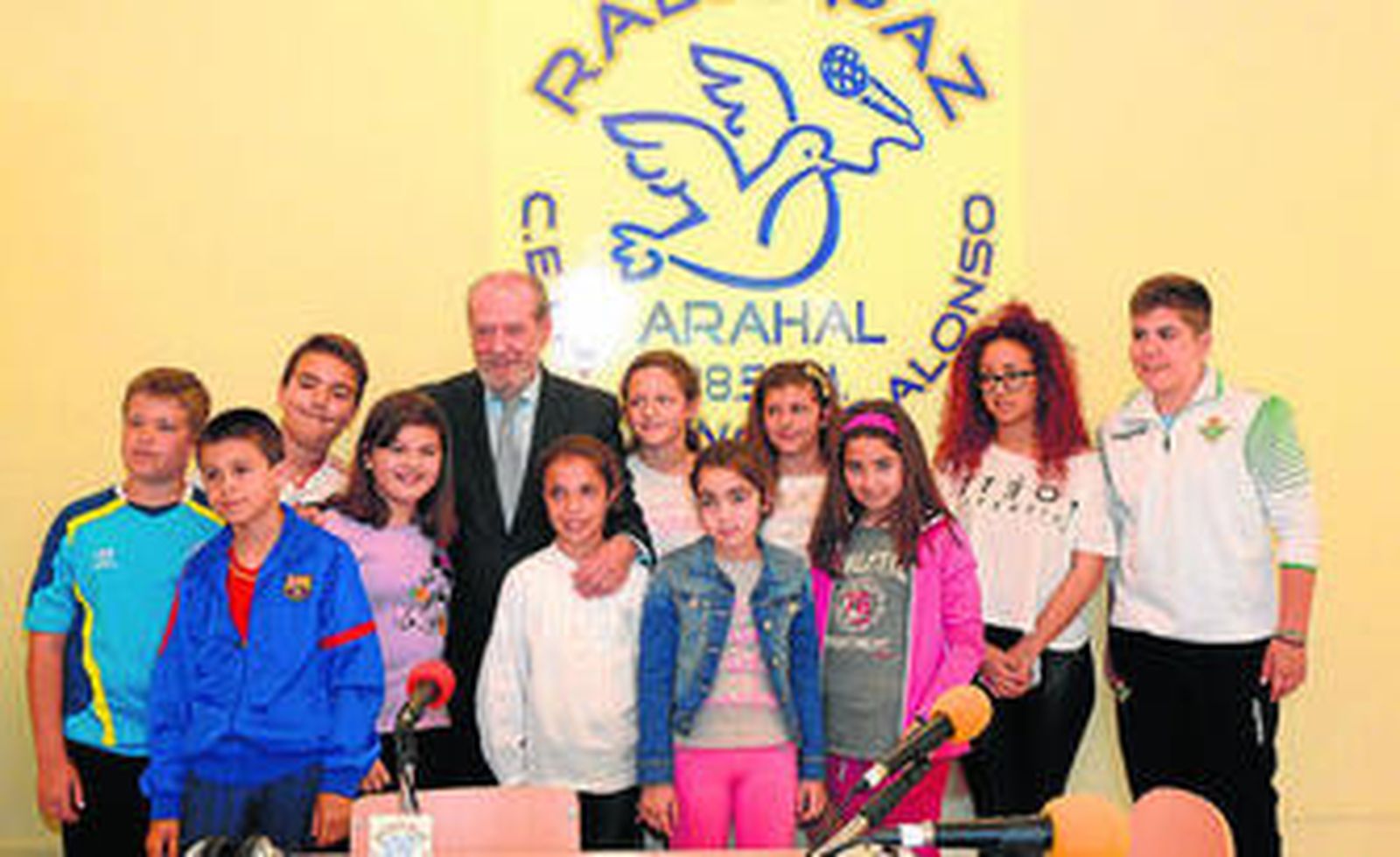 Radio Paz entrevista a Villalobos en su emisión número 500