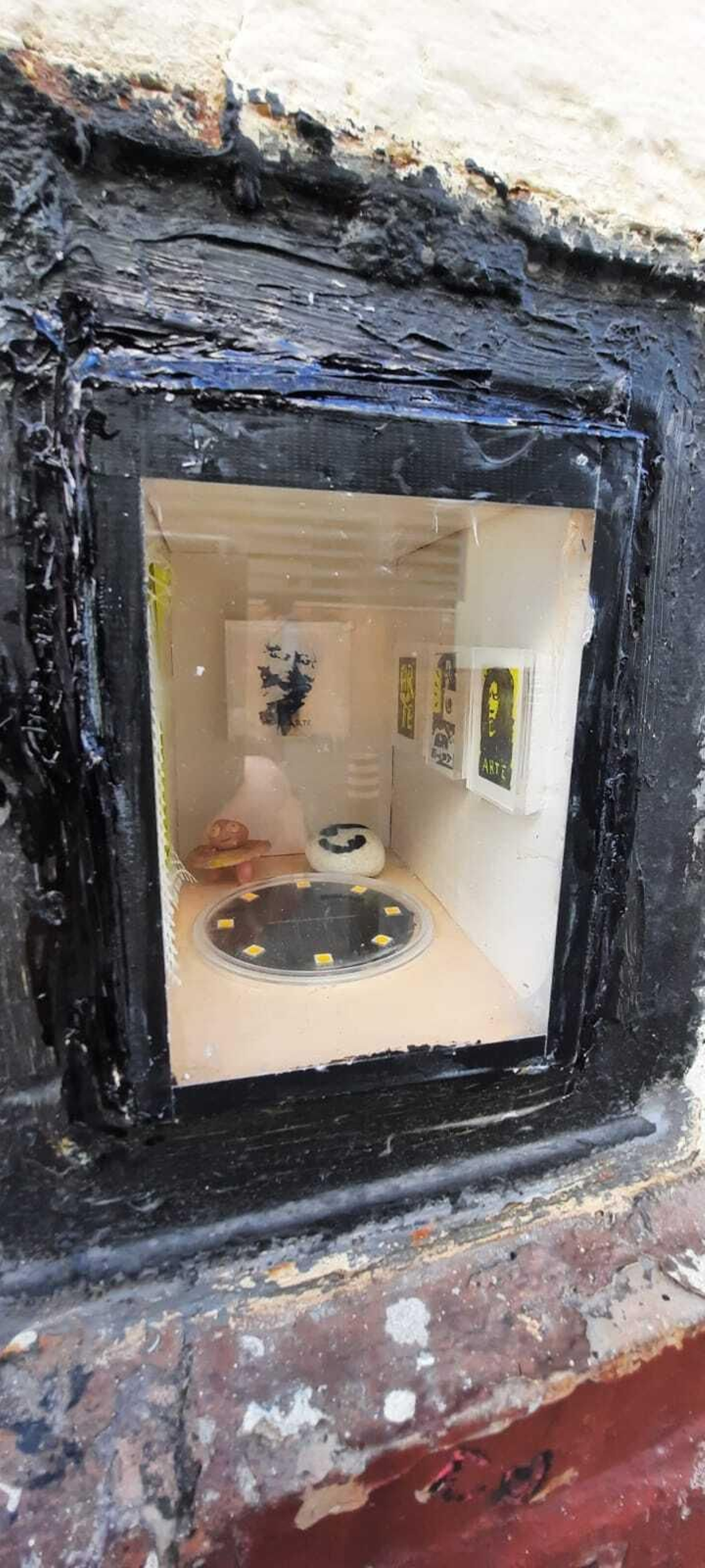 El pequeño museo de Patricio cuya imagen se ha hecho viral en redes.