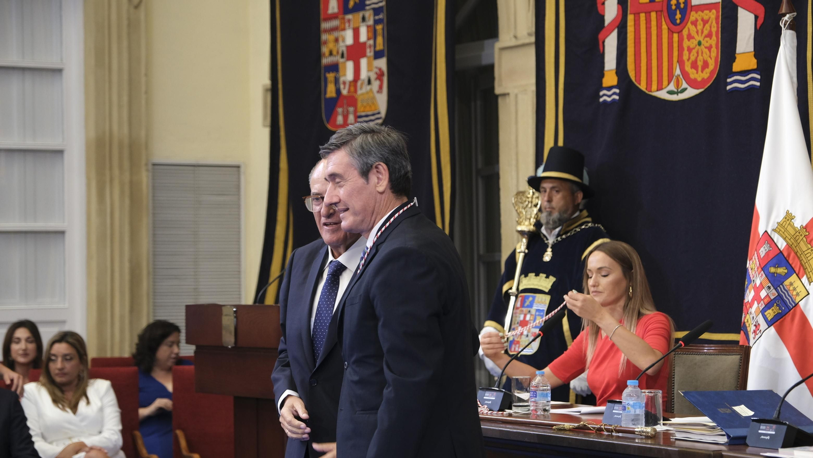 Imágenes del acto de constitución de la Diputación de Almería