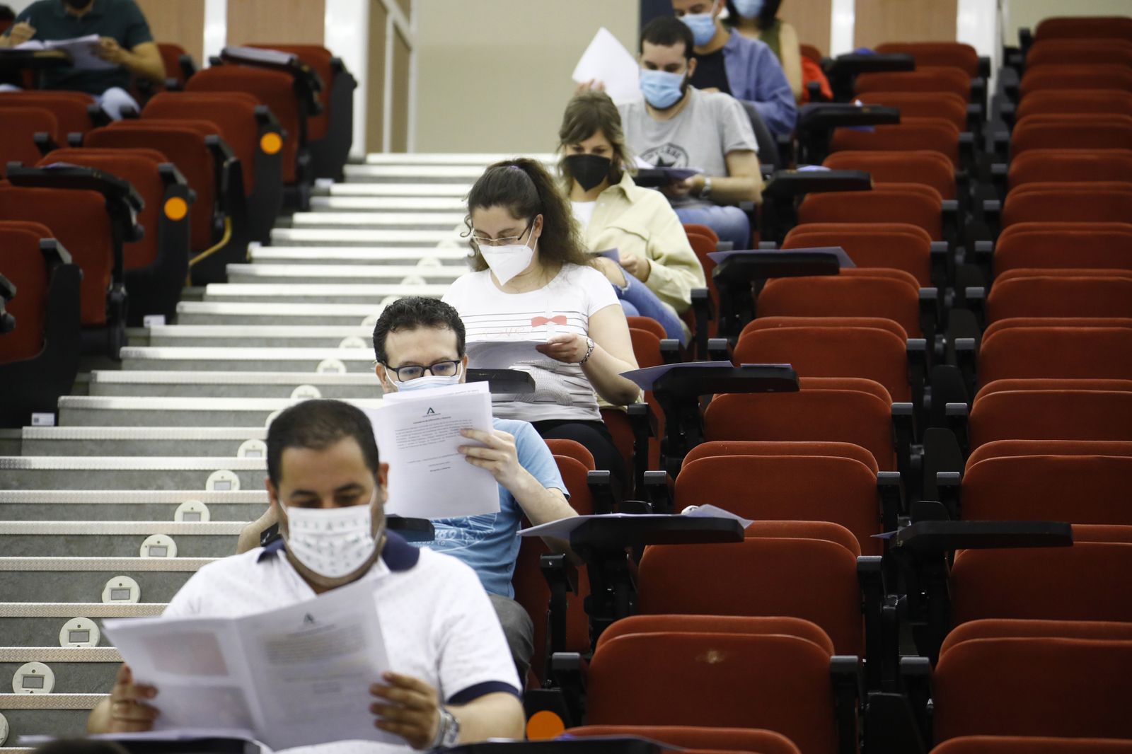 Las oposiciones de Secundaria en Córdoba, en imágenes