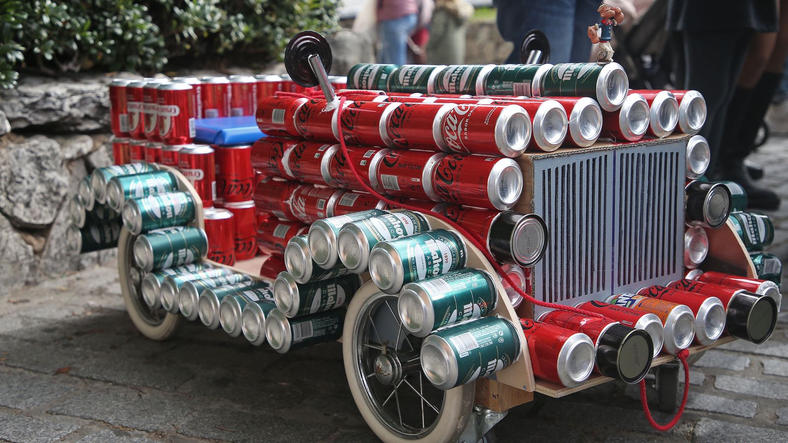 Fotos del arrastre de latas en Algeciras