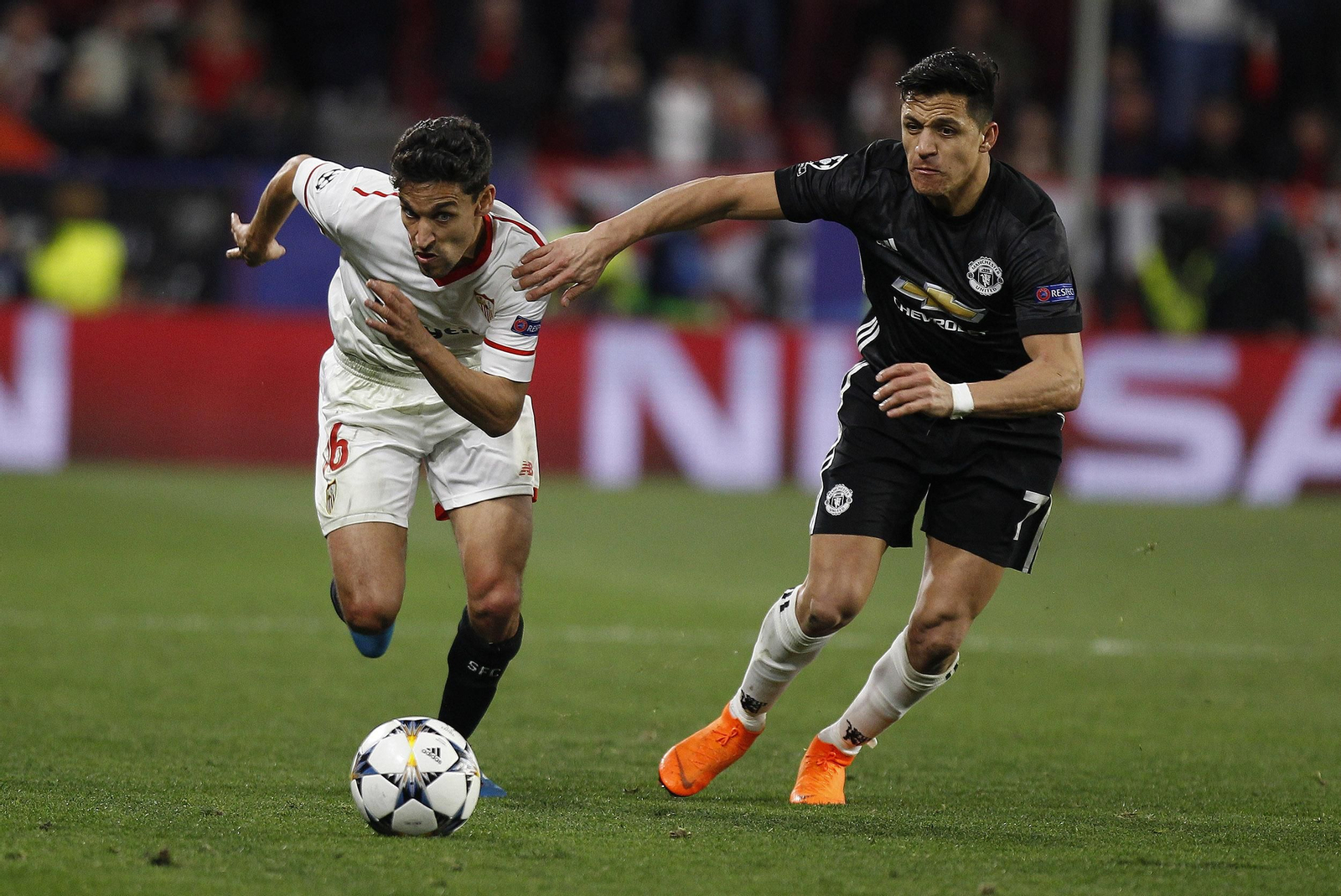 Las imágenes del Sevilla-Manchester United de Champions