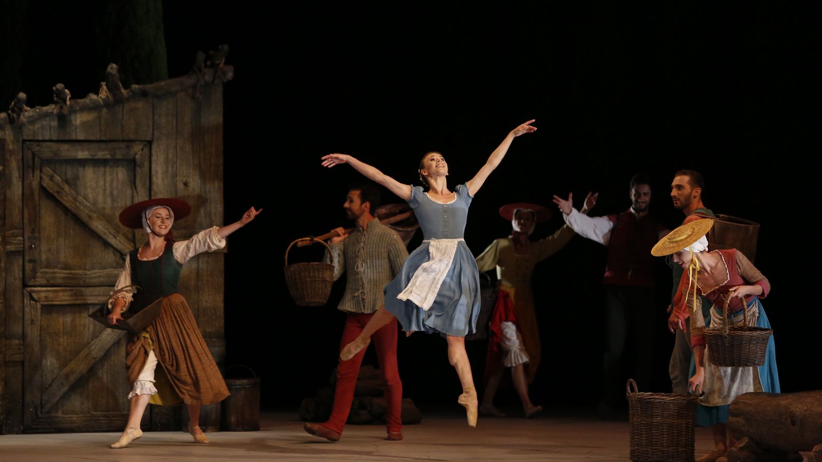 'Giselle' desplegó anoche su magia en el Generalife.