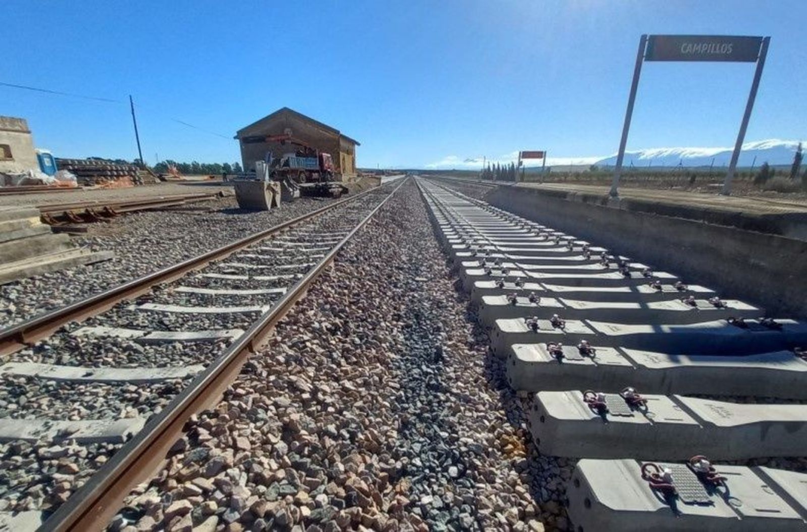 Vías del tren en Campillos.