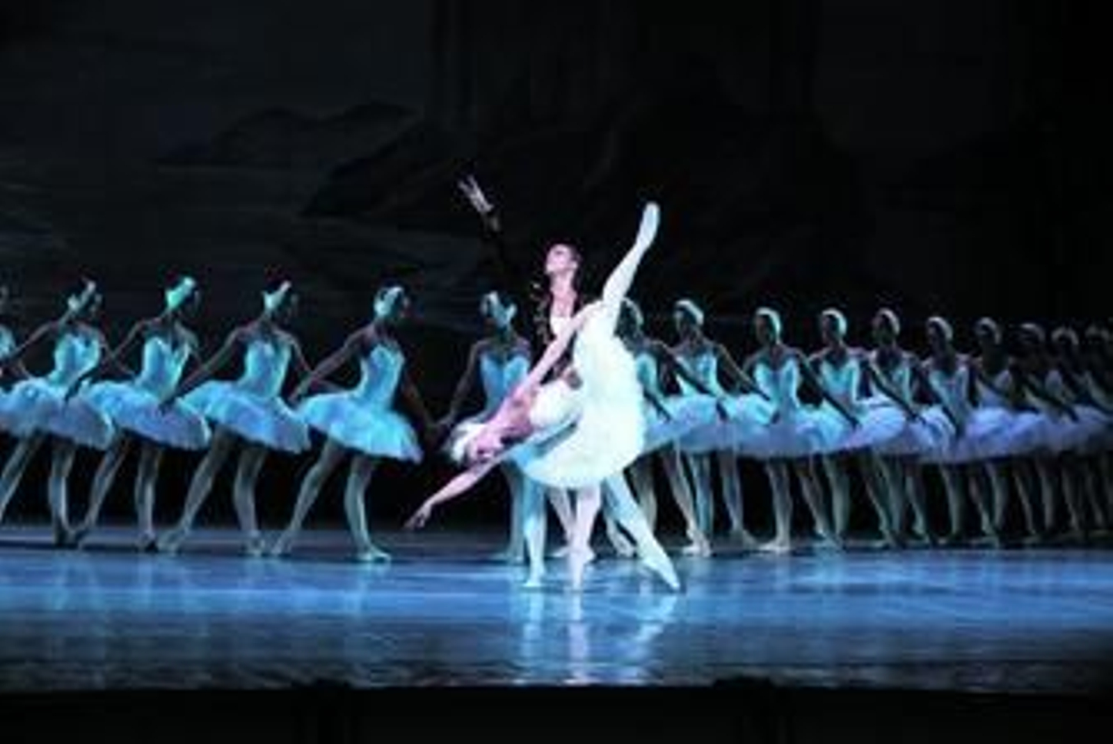 La magia del 'Lago de los cisnes'