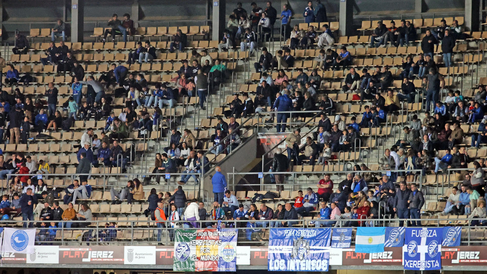 Búscate en el Xerez DFC - Ceuta B en el Municipal de Chapín en Jerez