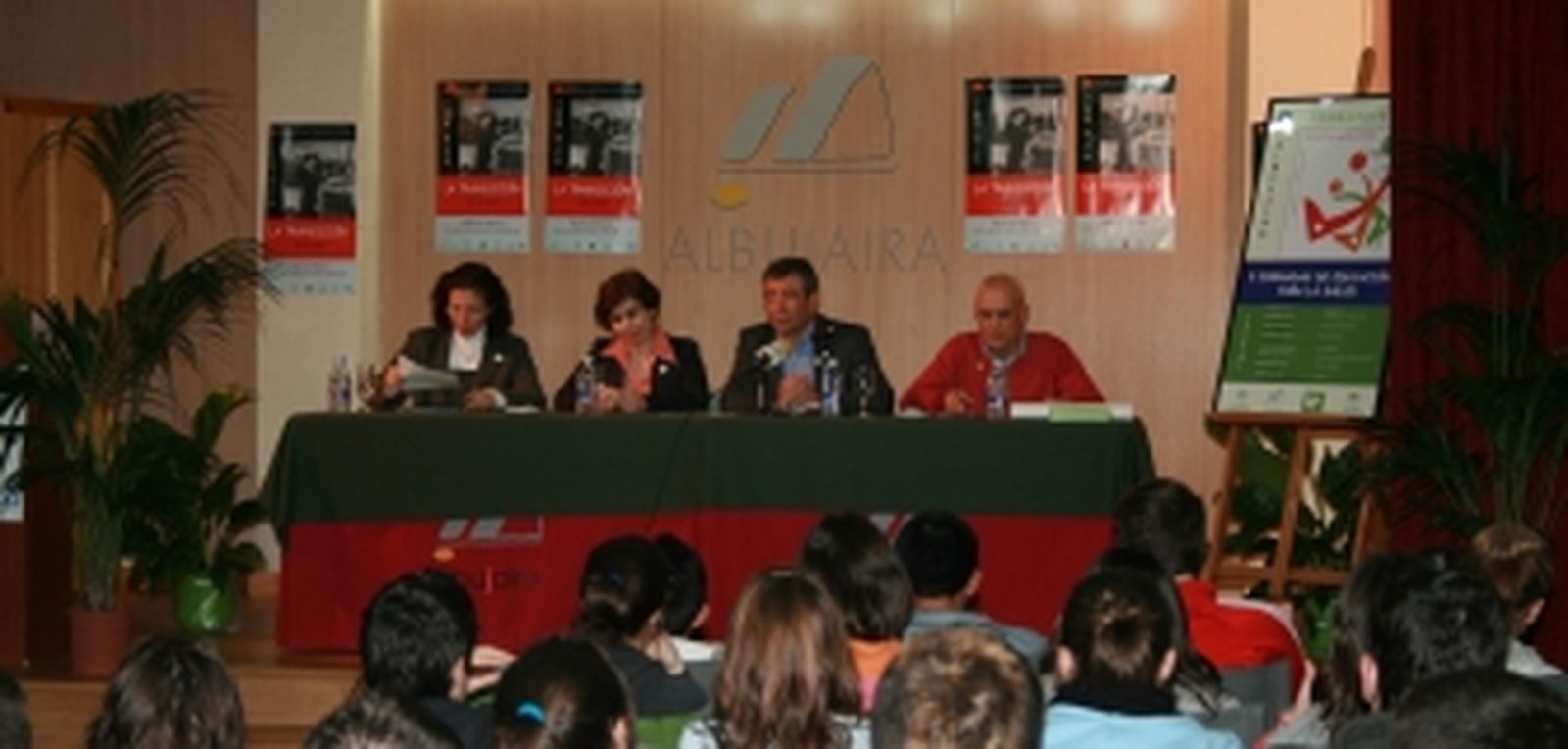 El Área Sanitaria Norte de Almería promociona hábitos saludables entre los alumnos del IES Albujaira de Huércal-Overa