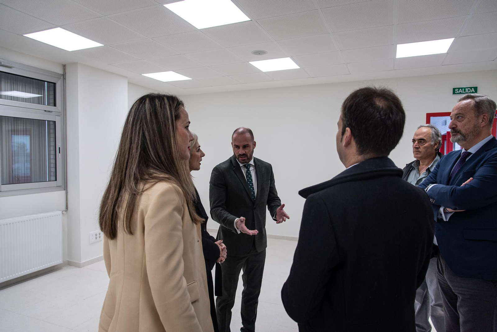 Imágenes de la visita de la Consejera de Desarrollo Educativo y Formación Profesional al nuevo colegio del Ensanche