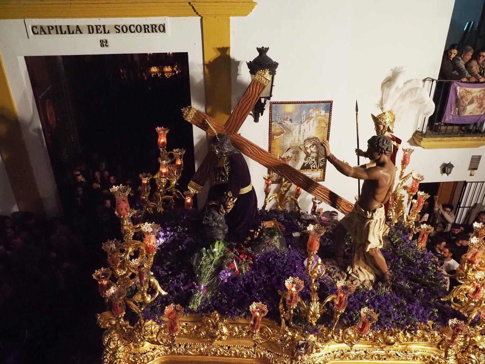 Ni en Sevilla ni en Málaga: La madrugá que tienes que vivir una vez en la vida está en este pueblo de Huelva Ni en Sevilla ni en Málaga: La madrugá que tienes que vivir una vez en la vida está en este pueblo de Huelva