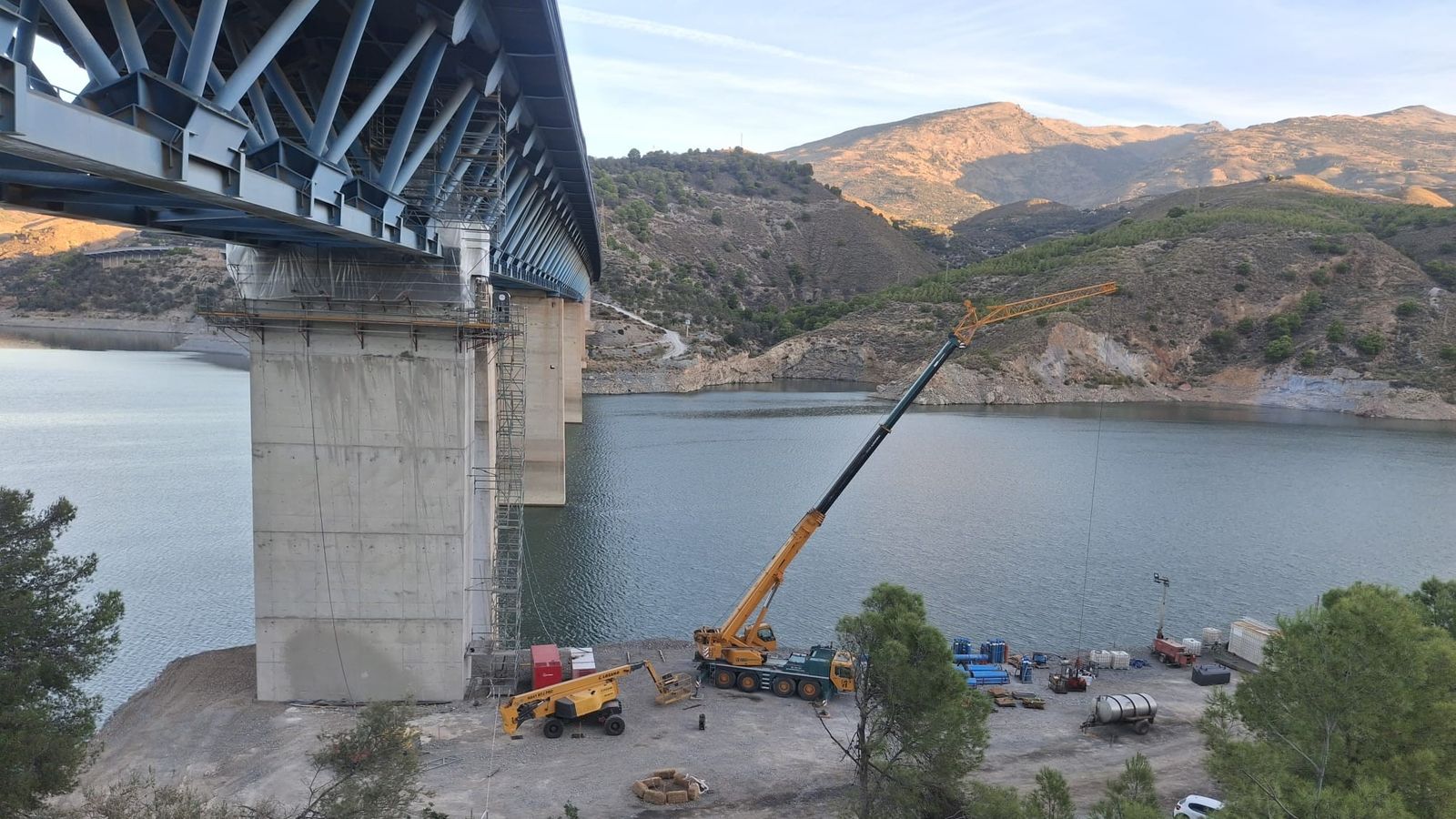 Así avanzan las obras en la A-44 a la altura de Rules