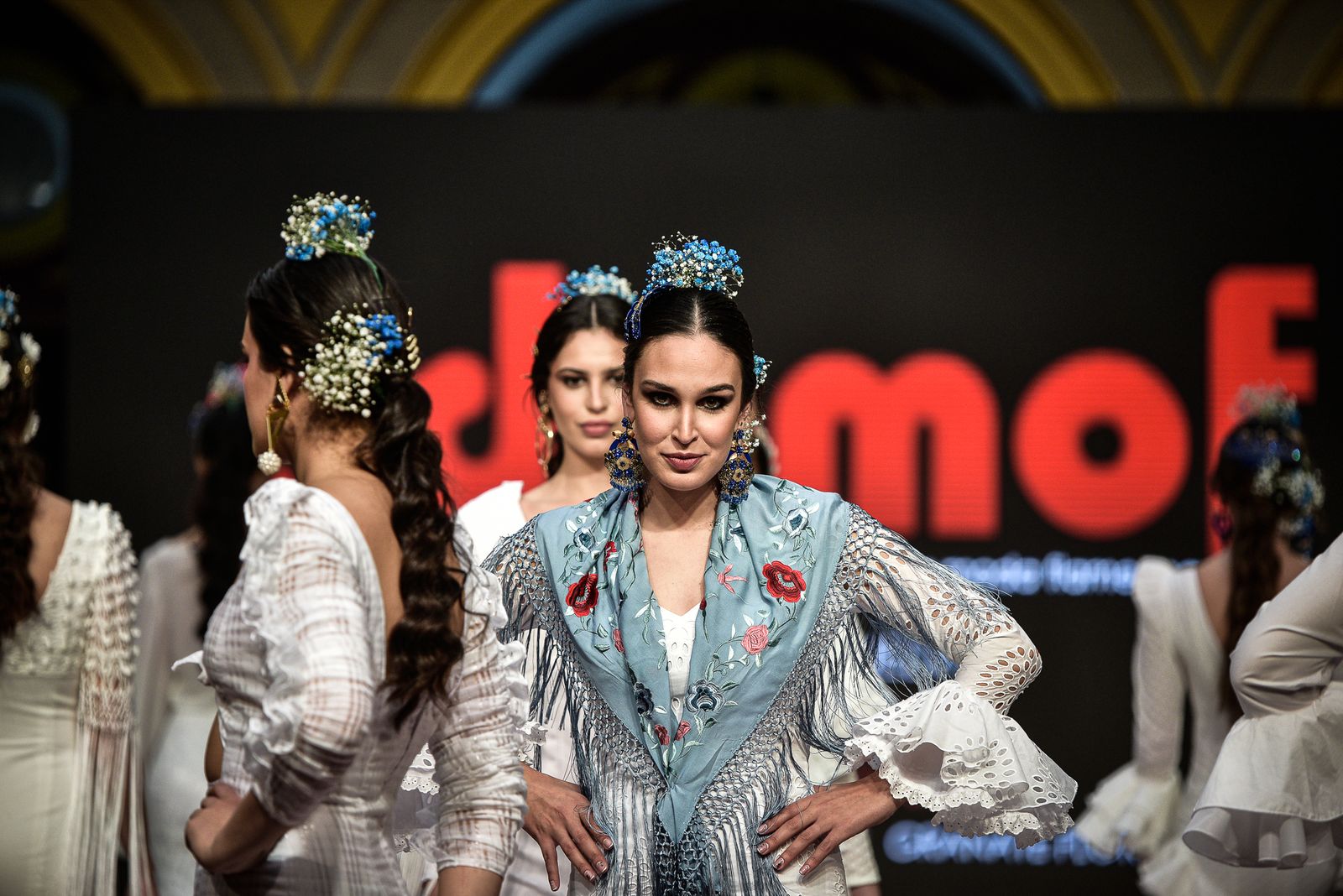 Imágenes de la inauguración de la Pasarela Flamenca en el patio del Ayuntamiento