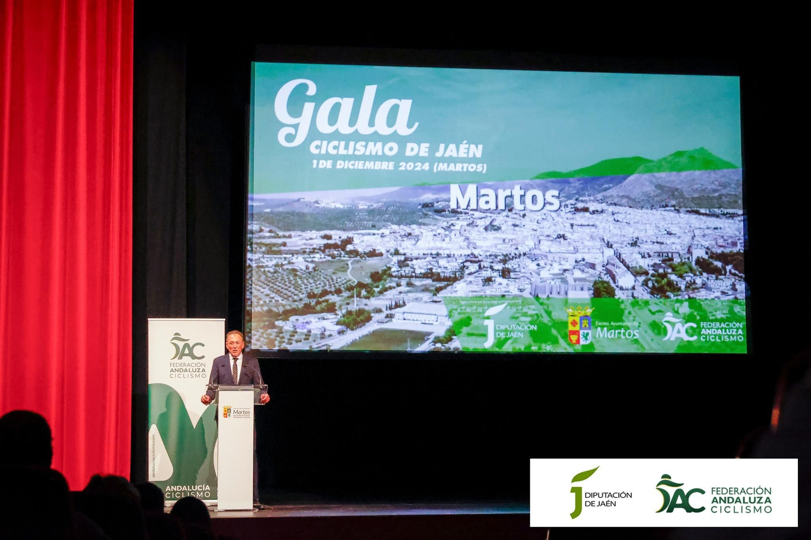 Fiesta fin de temporada del ciclismo jiennense en Martos, en imágenes