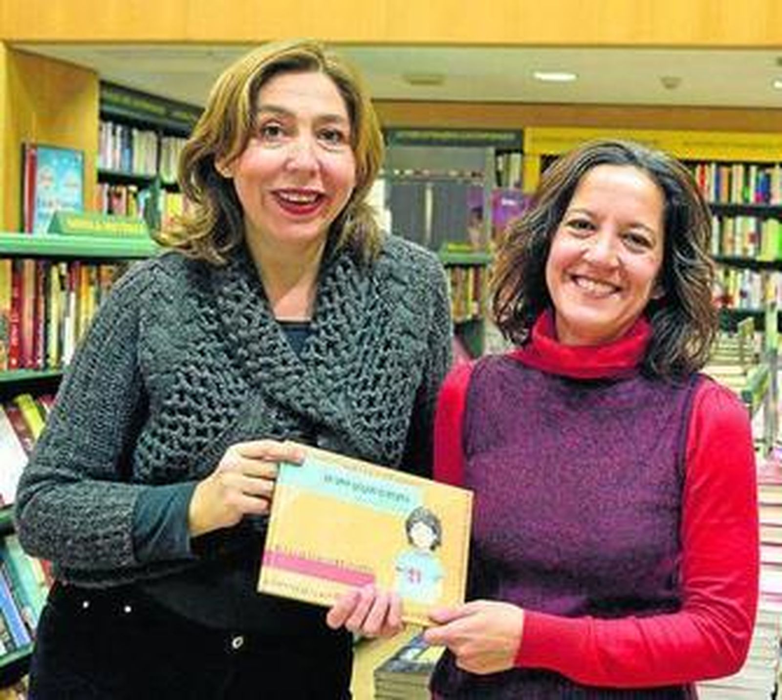 1. Cristina Pérez Barroso y Lucía Fernández, impulsoras de la editorial Cruda Realidad. 2. La portada del libro 'La vida según Roberto' y una de sus ilustraciones.