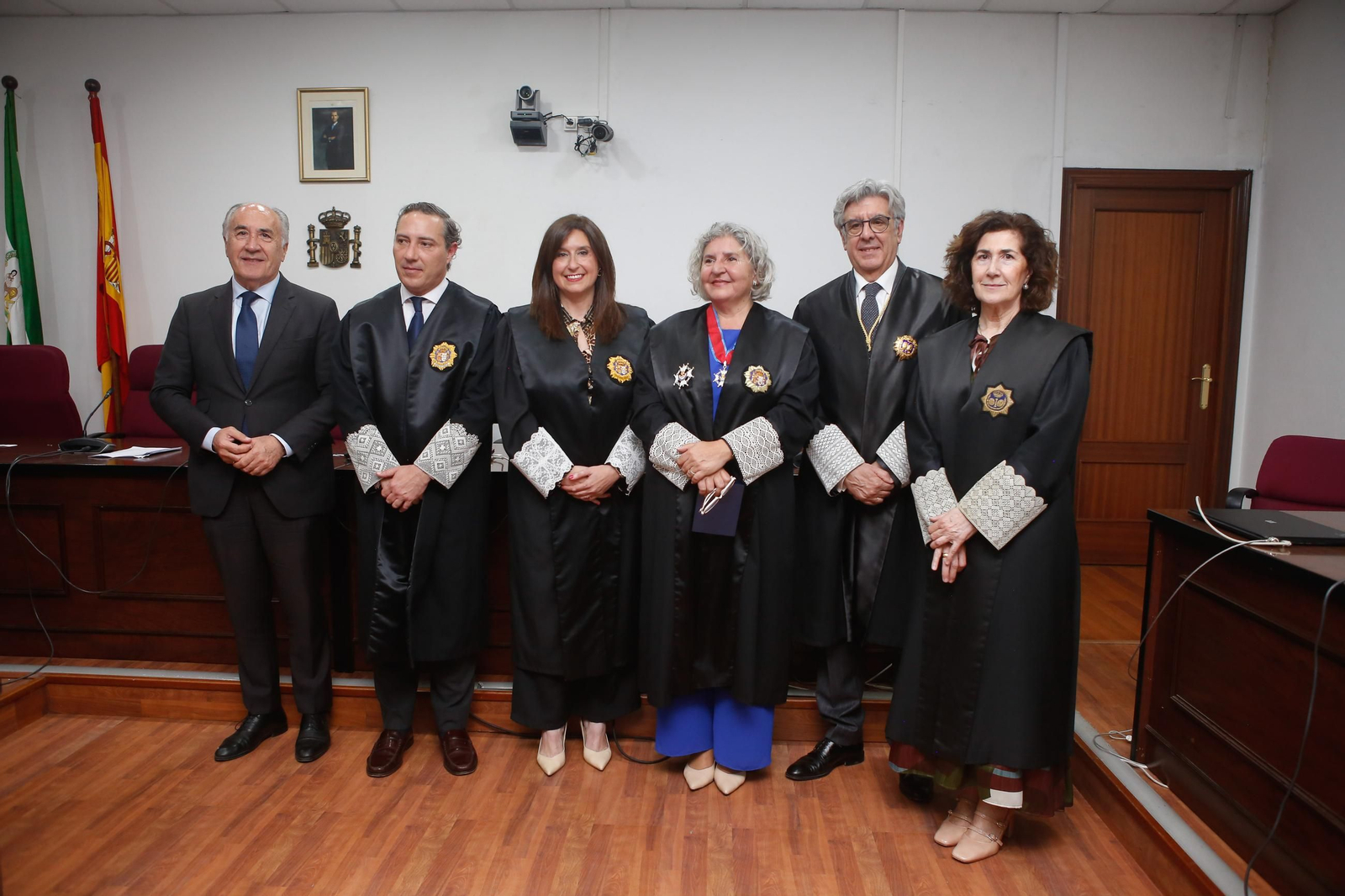 Fotos de la imposición de la Cruz de San Raimundo de Peñafort a la jueza María José Sanz Alcázar en Algeciras