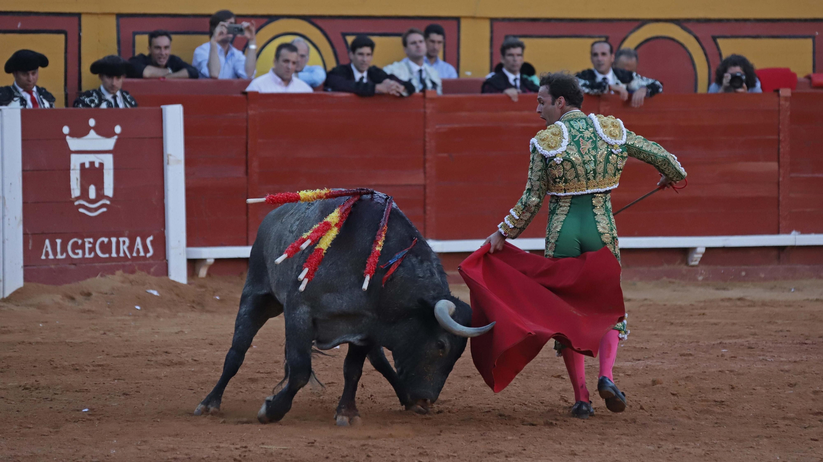 Fotos de la corrida del sábado de la Feria Taurina de Algeciras: Ferrera, Chacón y López Simón