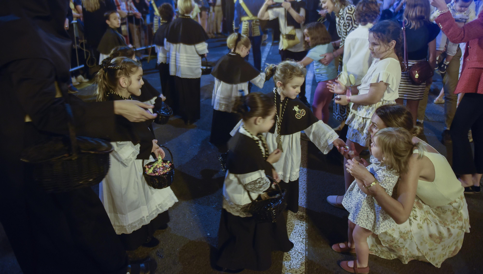La Hermandad de Cristo de Burgos, en imágenes