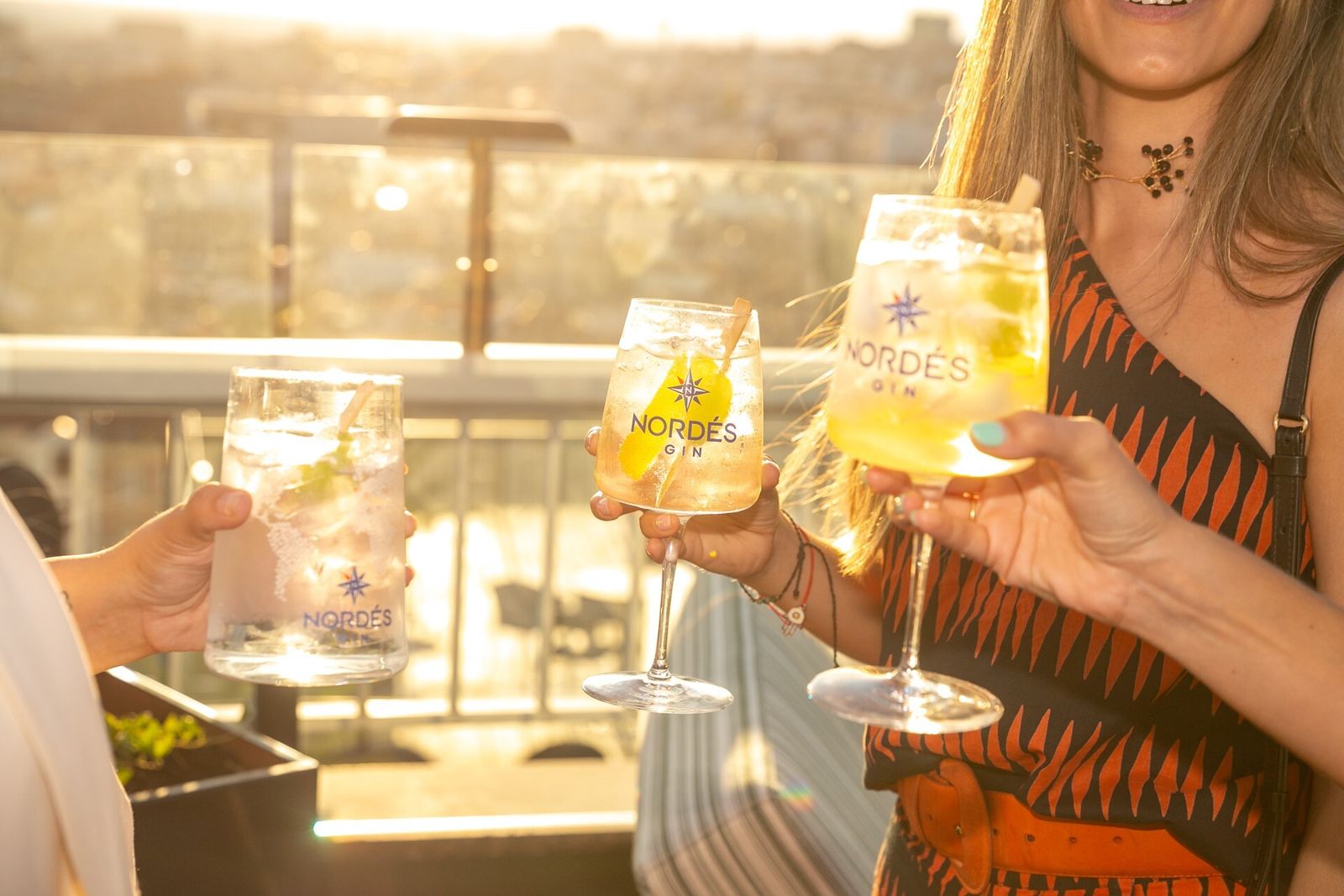 Copas con el cóctel Nordesiño