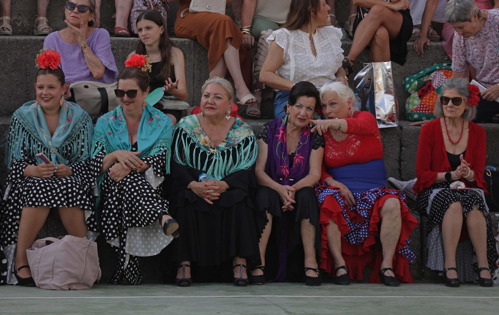 Fotos del I concurso de sevillanas 'Entre Volantes' en Algeciras