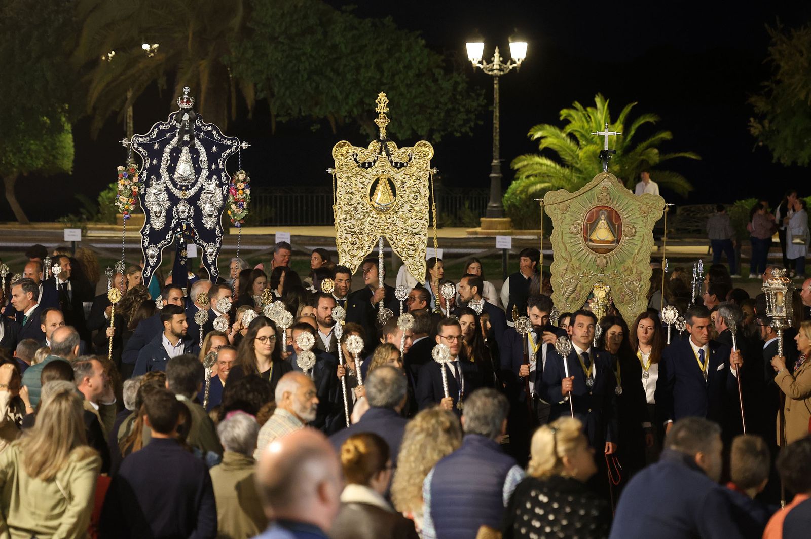 Imágenes del Rosario Jubilar Extraordinario de El Rocío 2025