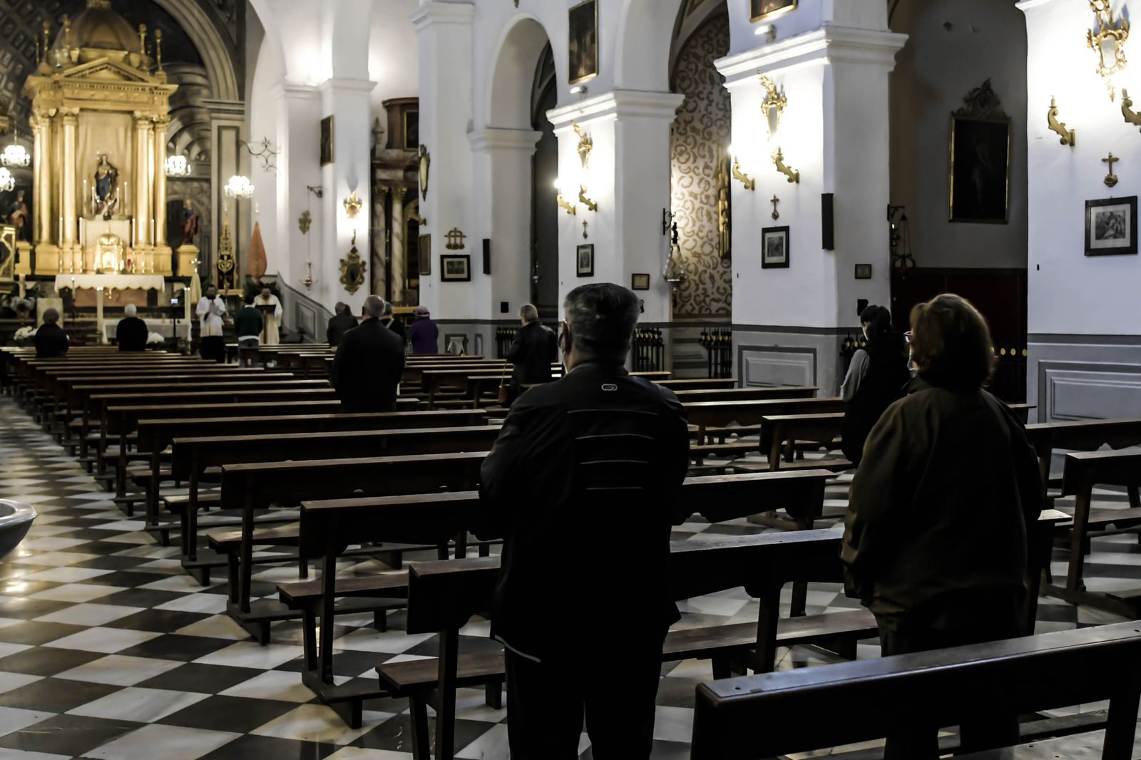 Imágenes de la última misa en Granada en fase 0