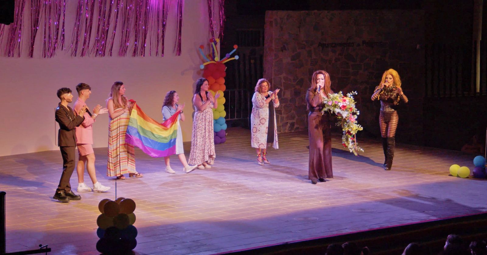 Reaparición artística y homenaje a ‘Minagex’