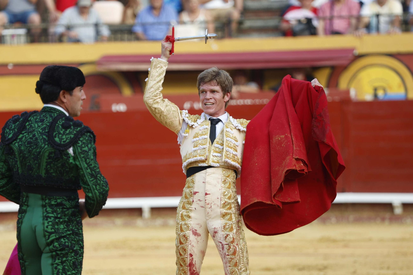 Fotos de la brava corridade La Palmosilla con Emilio de Justo, Borja Jiménez y David de Miranda