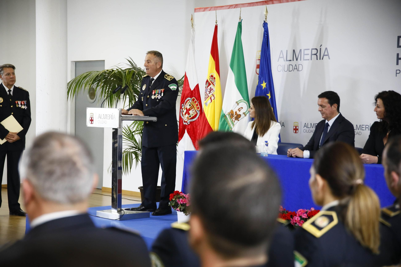 Las imágenes del acto institucional de la Policía Local de Almería con motivo de la festividad de su patrón, San Esteban