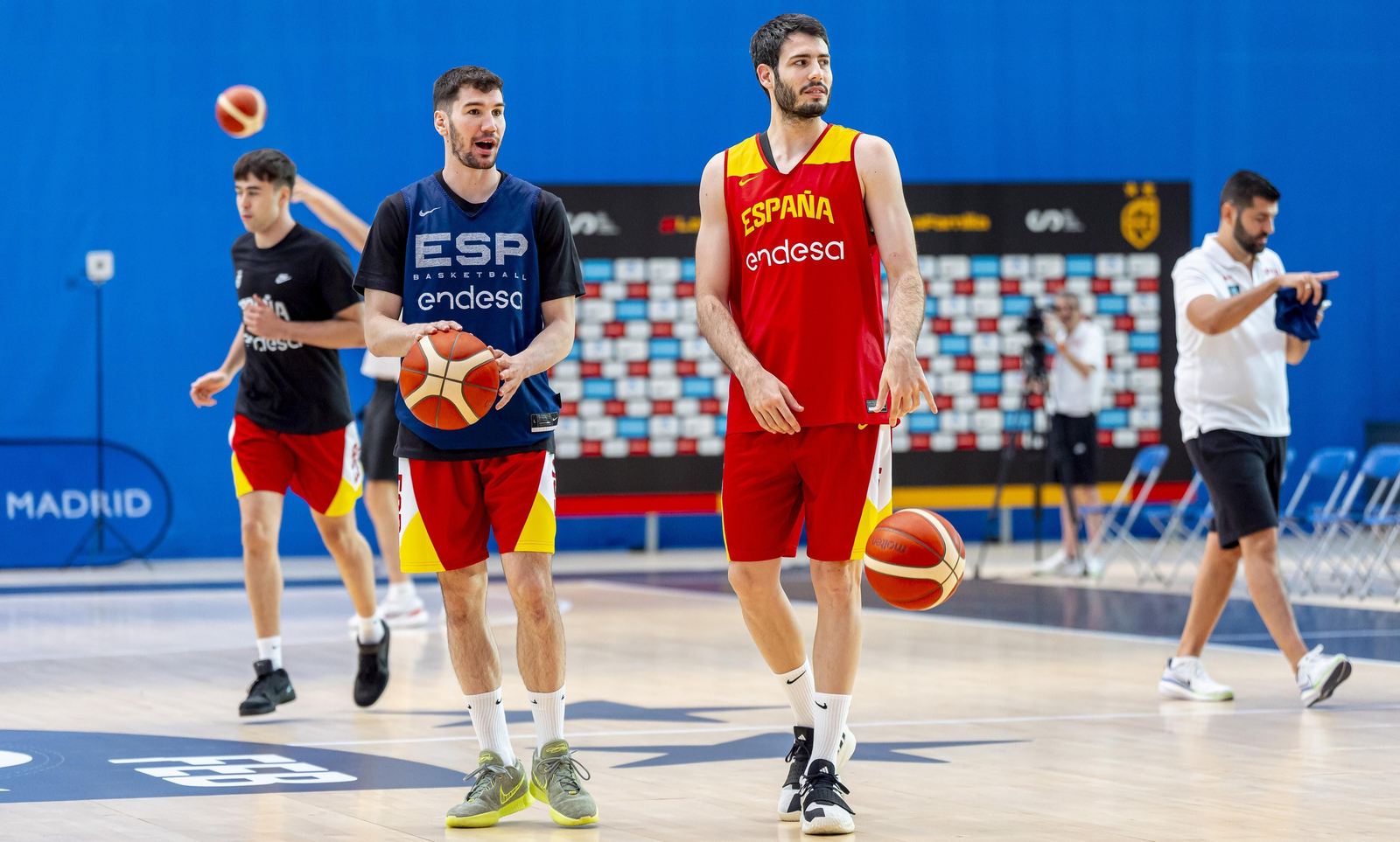 España vuelve a trabajar en Madrid con Alberto Díaz y Yankuba Sima España vuelve a trabajar en Madrid con Alberto Díaz y Yankuba Sima