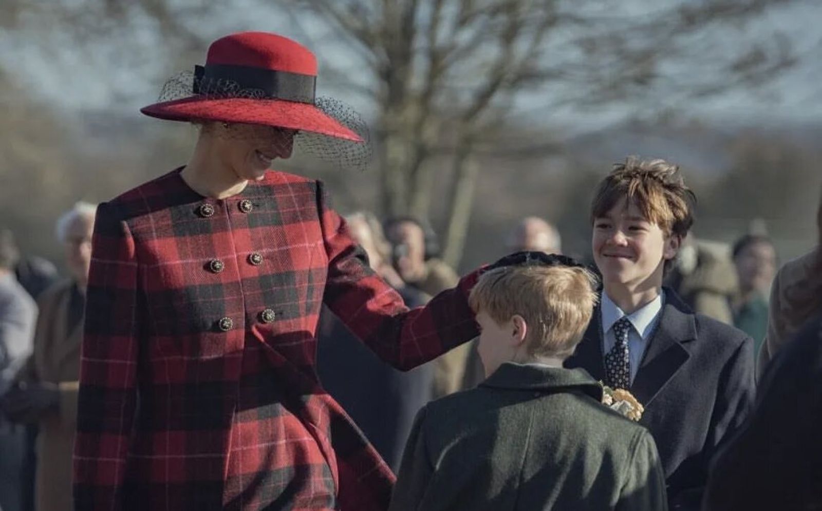 Elizabeth Debicki como Lady Di en 'The Crown'