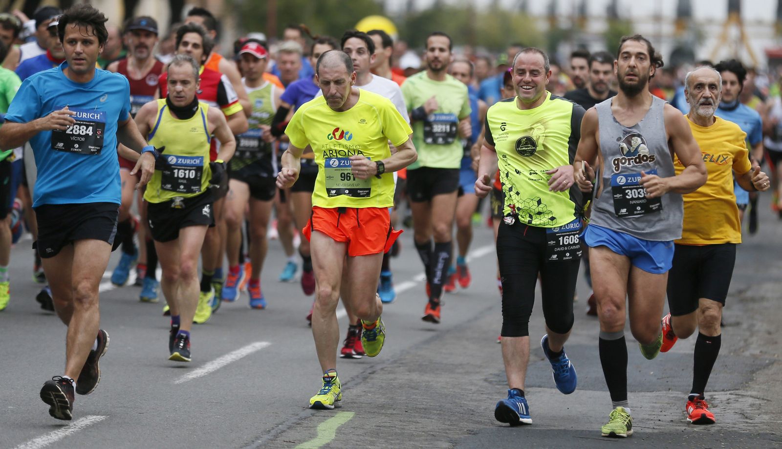 Las imágenes del Zurich Maratón de Sevilla.