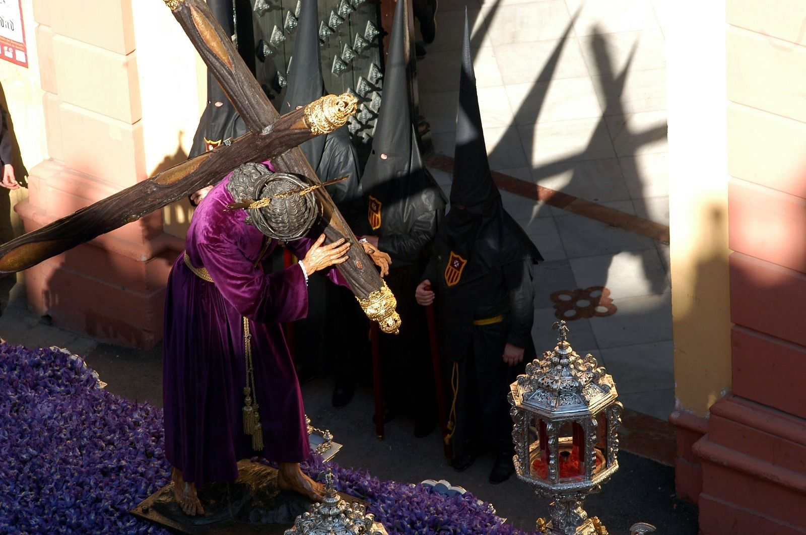 Las mejores imágenes del Santo Entierro Grande de 2004